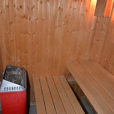 Un Sauna Sur Pompidou Metz